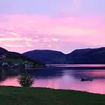 4 Person In Utvik-by Traum *
