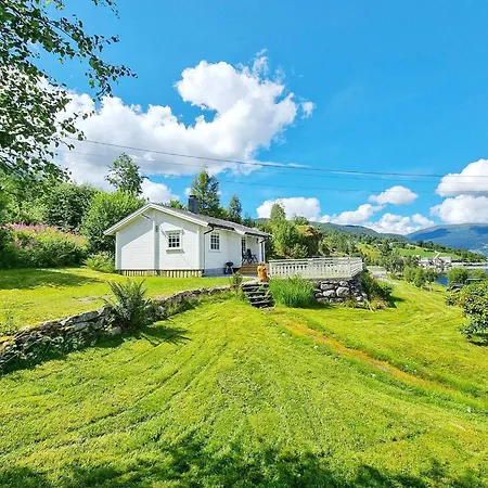 4 Person In Utvik-by Traum بيت للعطل *