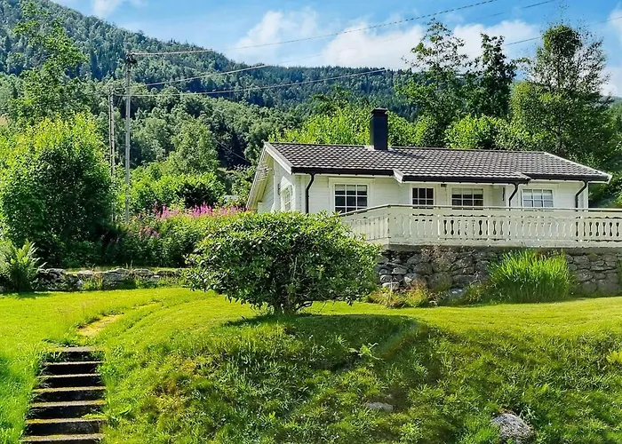 4 Person In Utvik-by Traum Vakantiehuis *