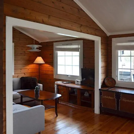 4 Person In Utvik-by Traum 度假居 Utvik