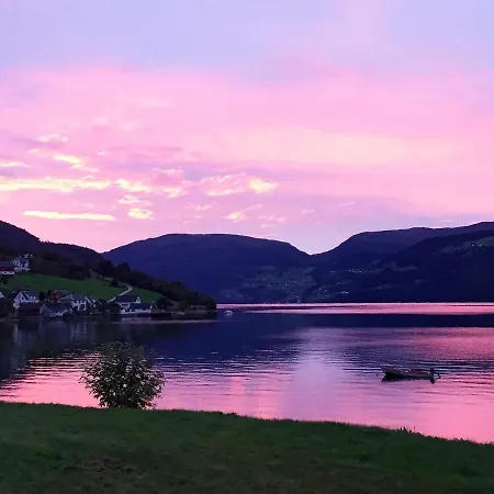 4 Person In Utvik-by Traum *